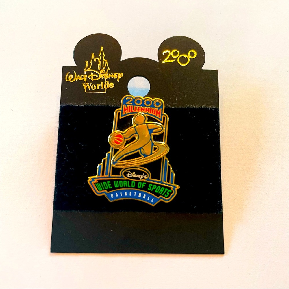 Walt Disney World 2000 Wife World of Sports Basketball Pin